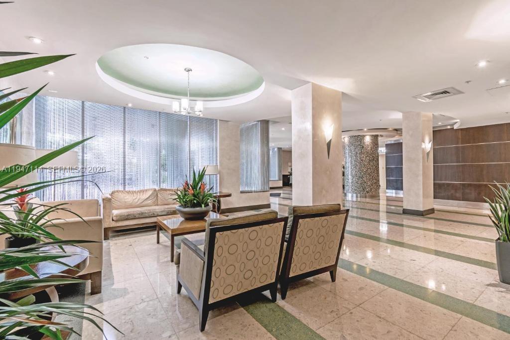 TIDES ON HOLLYWOOD BEACH - Residential