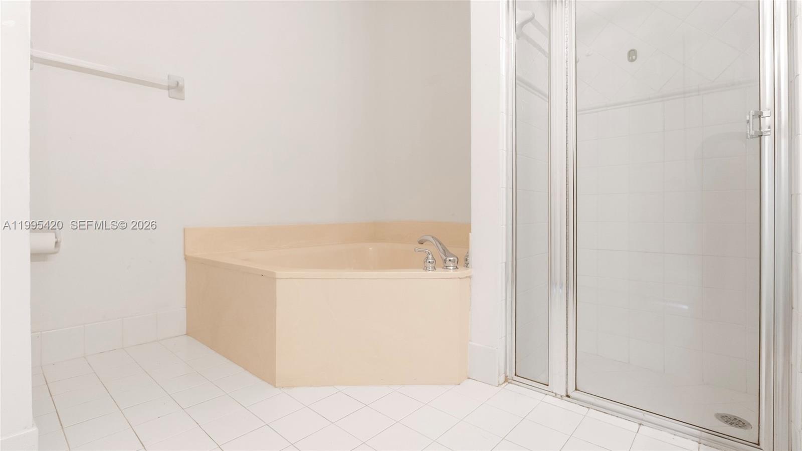 REGENCY HOMES AT SUNRISE - Residential