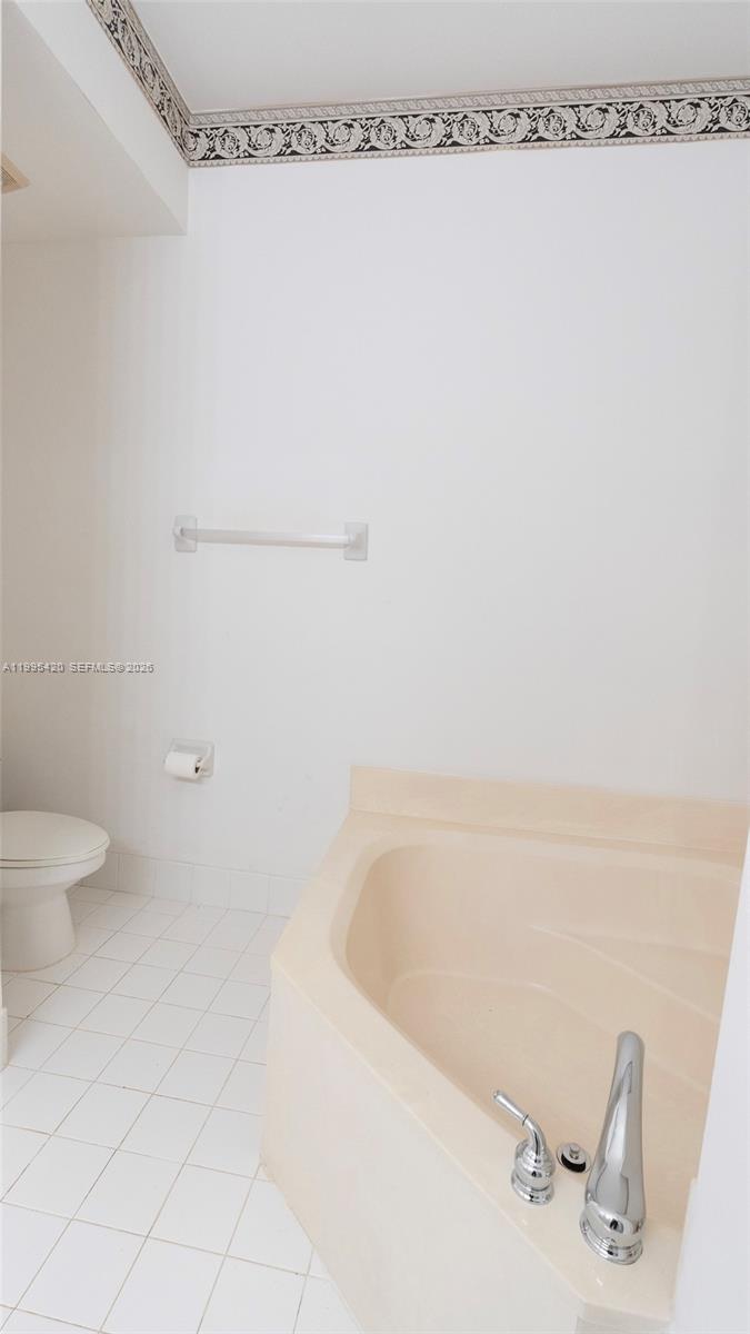 REGENCY HOMES AT SUNRISE - Residential