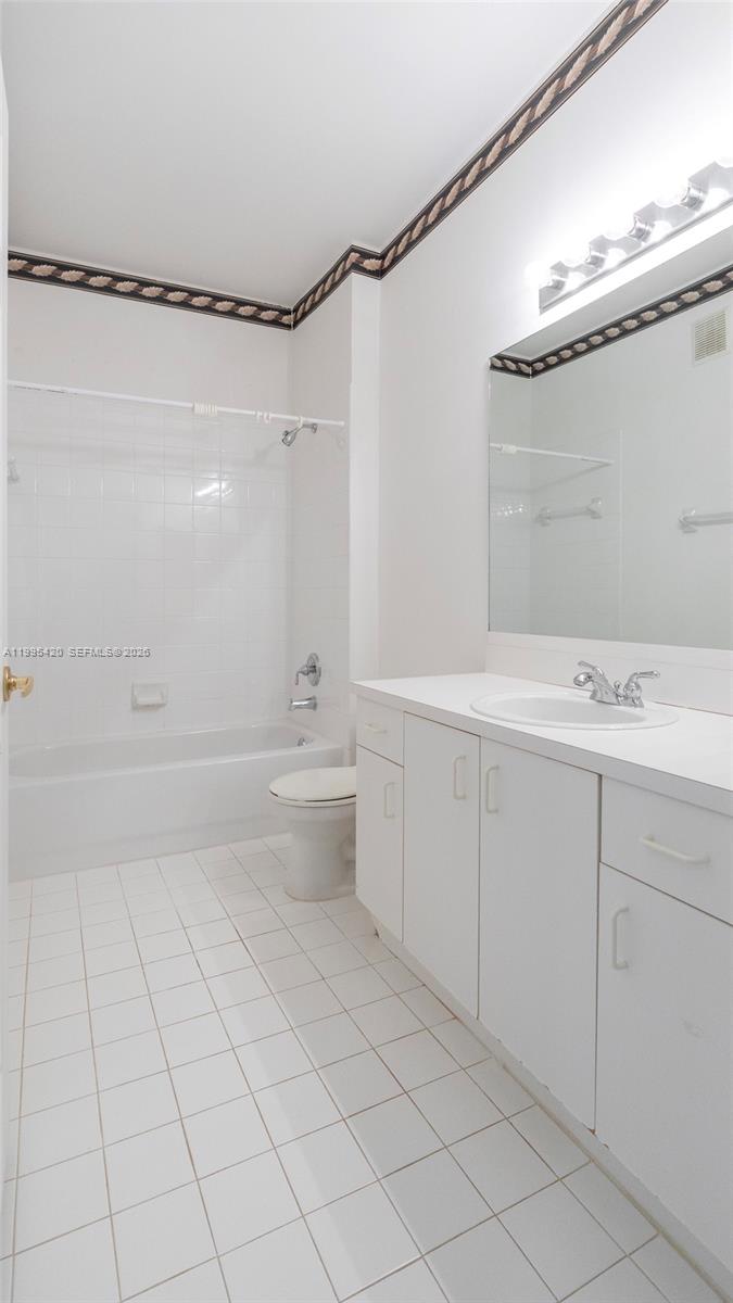 REGENCY HOMES AT SUNRISE - Residential