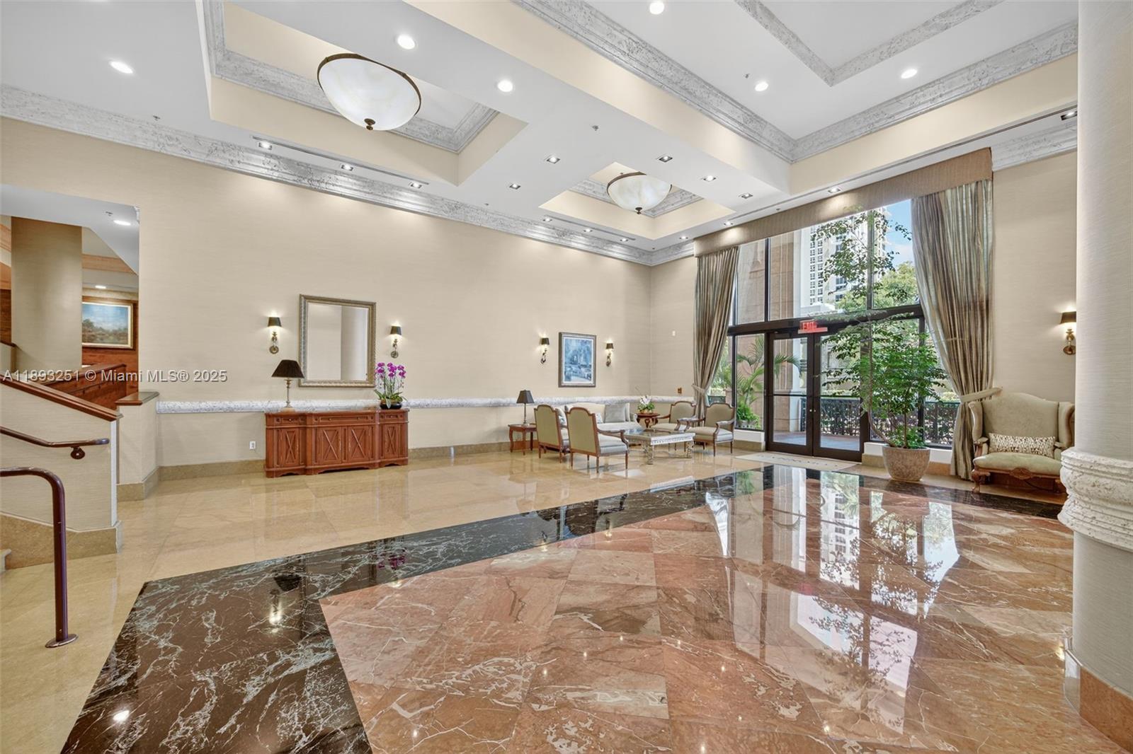 COLONNADE AT DADELAND SE - Residential