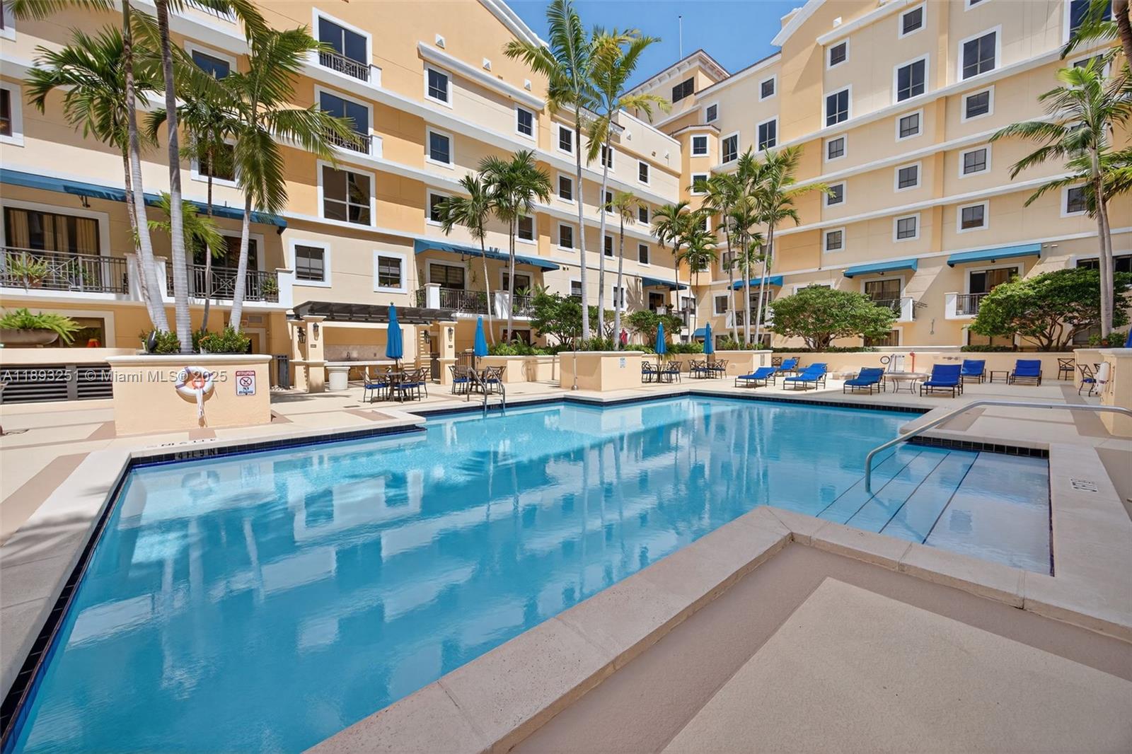 COLONNADE AT DADELAND SE - Residential