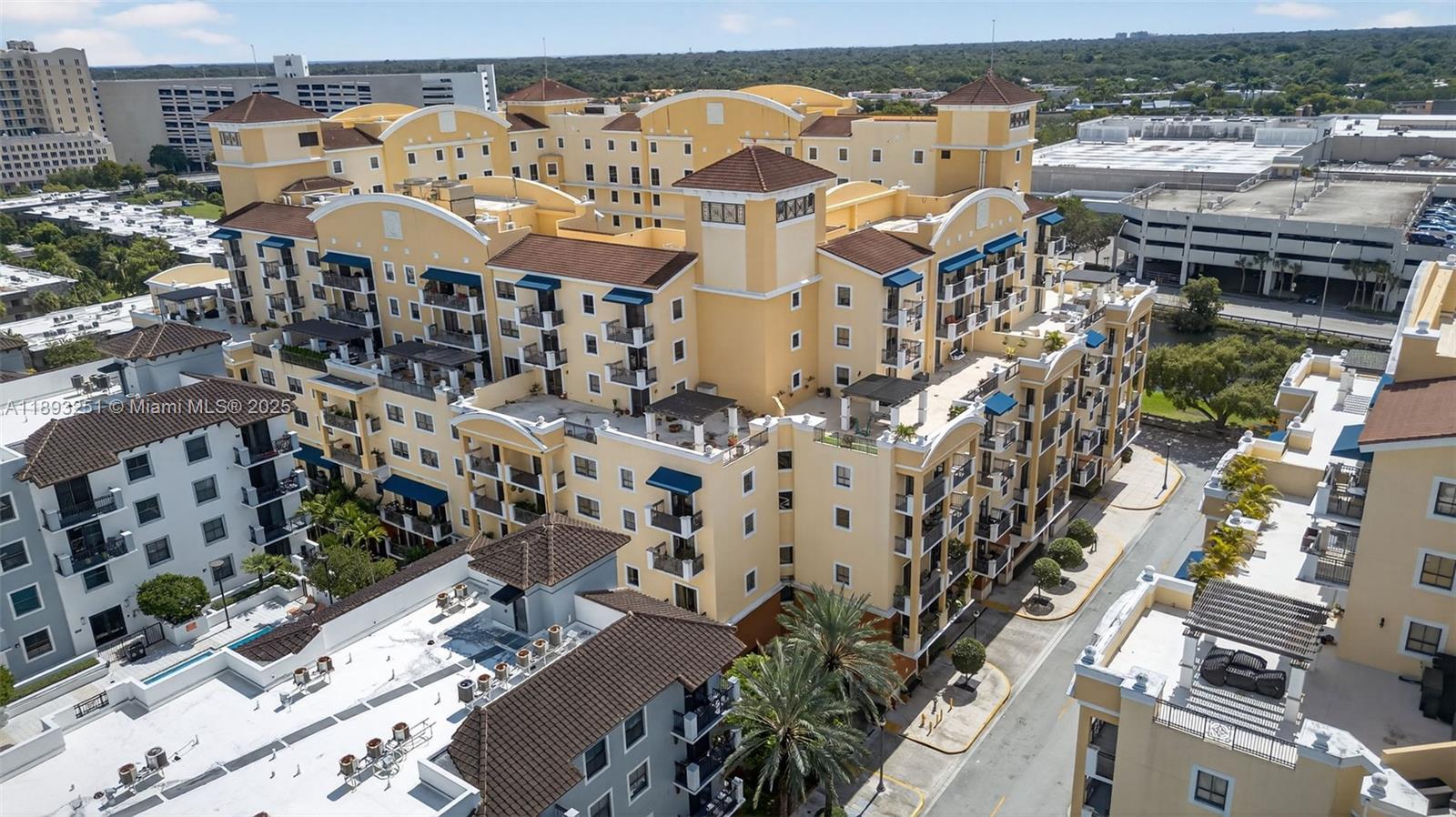 COLONNADE AT DADELAND SE - Residential