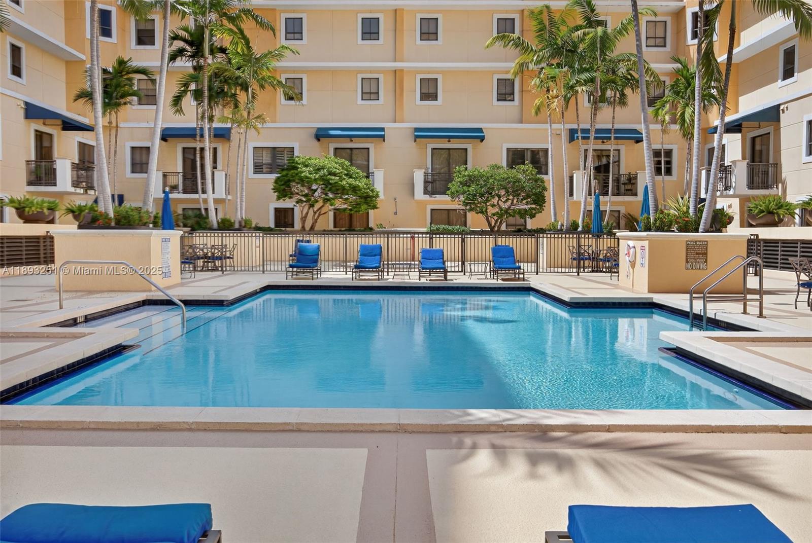 COLONNADE AT DADELAND SE - Residential