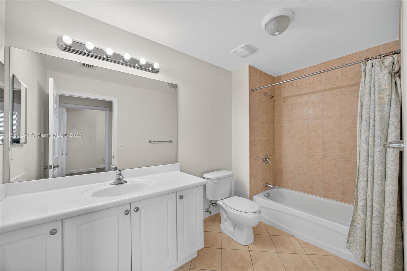 COLONNADE AT DADELAND SE - Residential