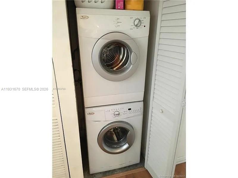 LAKEVIEW OF THE CALF CLUB - Residential