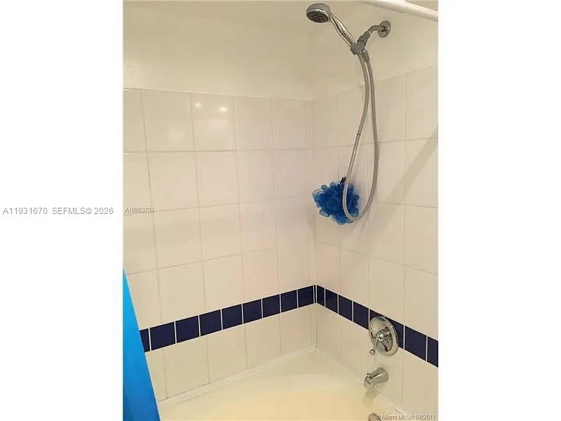 LAKEVIEW OF THE CALF CLUB - Residential