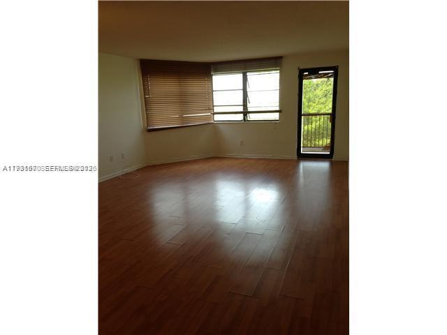 LAKEVIEW OF THE CALF CLUB - Residential