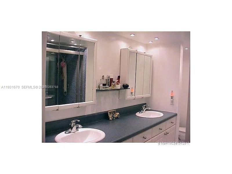 LAKEVIEW OF THE CALF CLUB - Residential