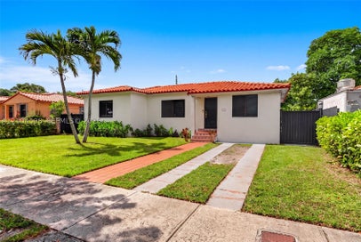 220 SW 51st Ct Miami FL 33134