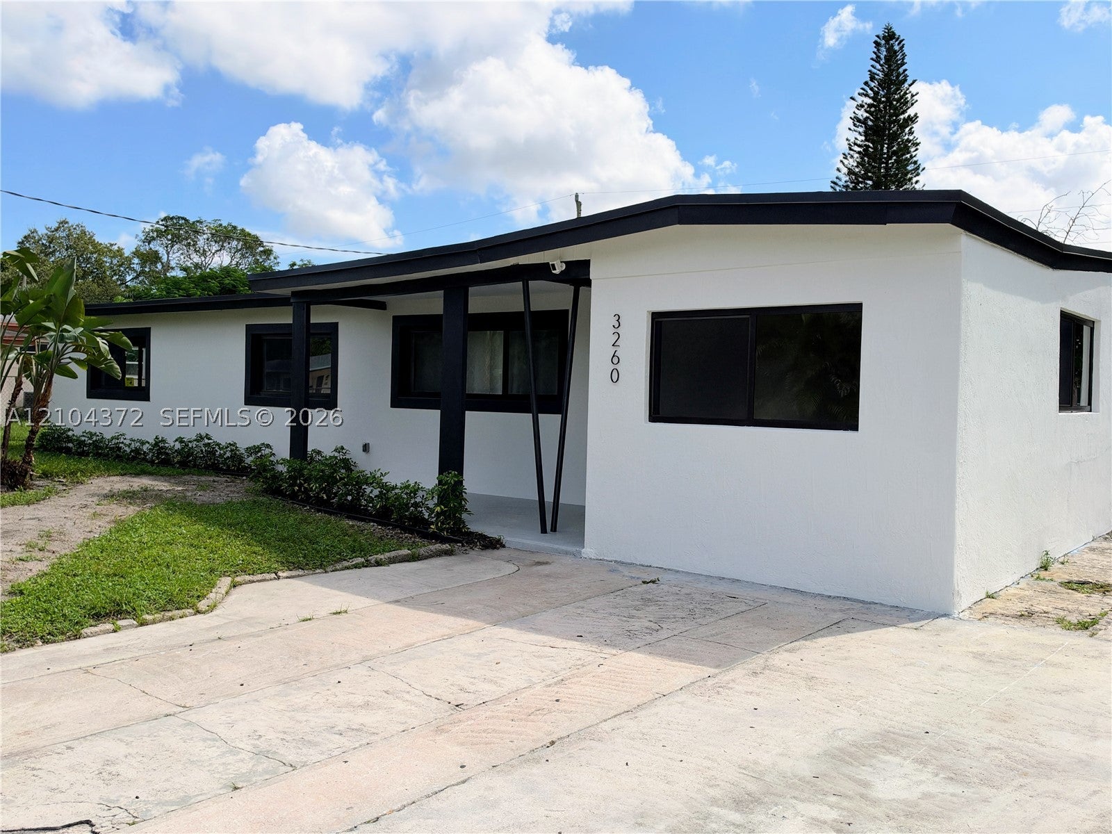 3260 NW 4th St