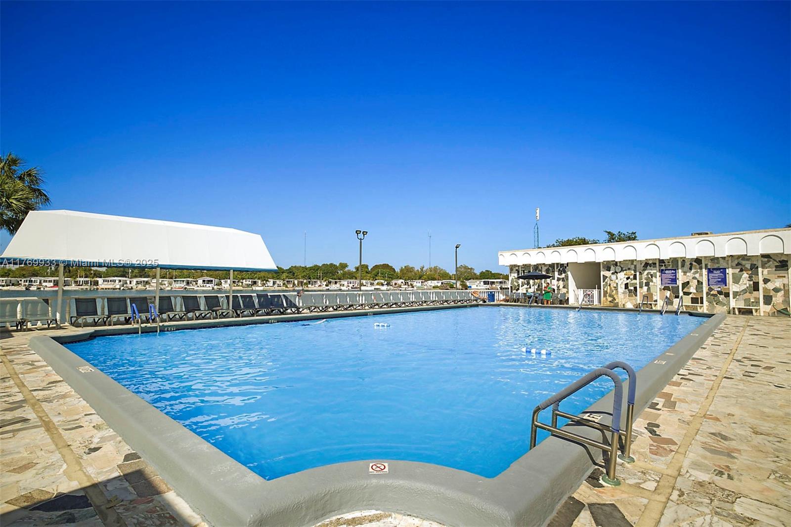 PARK LAKE INC CO-OP - Residential