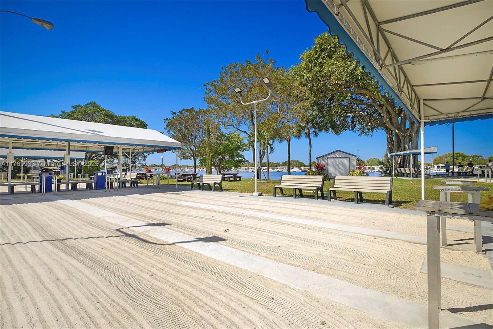 PARK LAKE INC CO-OP - Residential