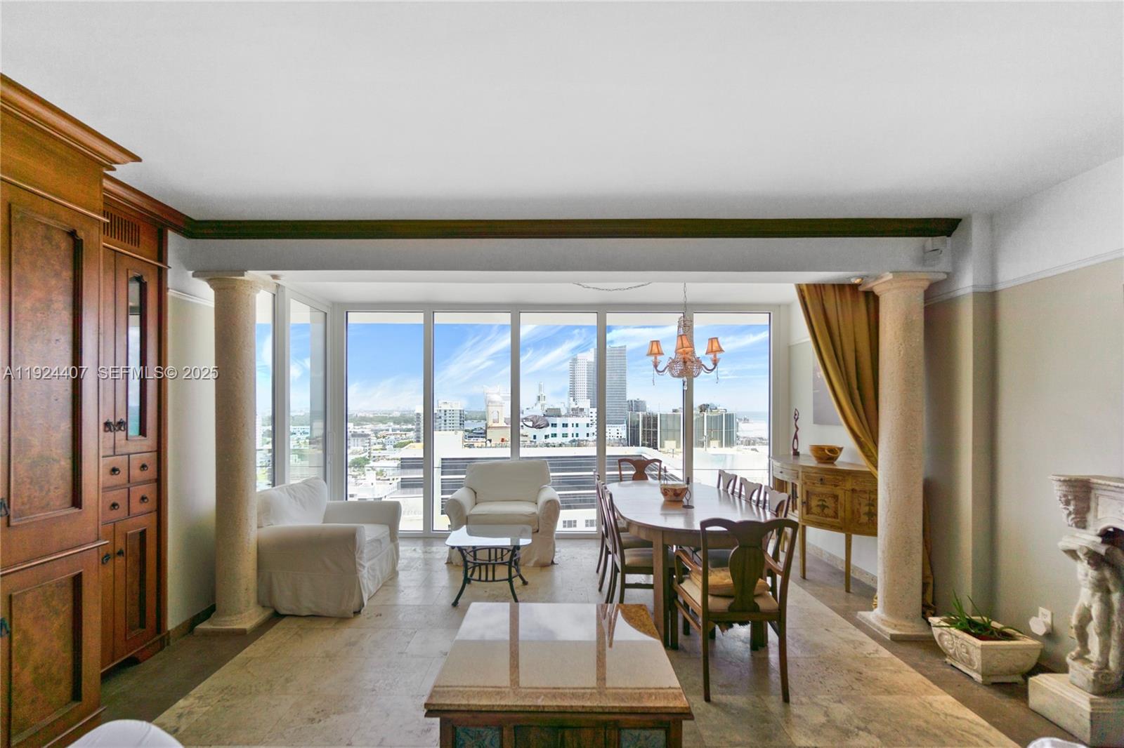 THE DECOPLAGE CONDO - Residential