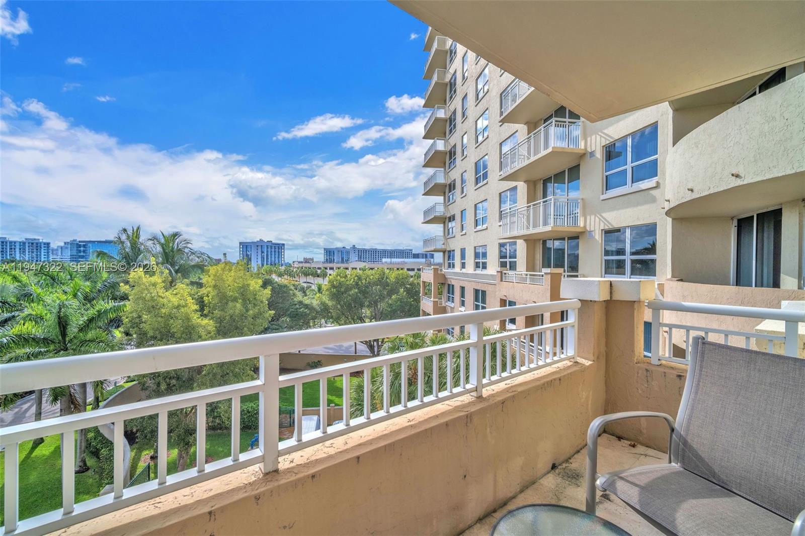 TURNBERRY ON THE GREEN CO - Residential