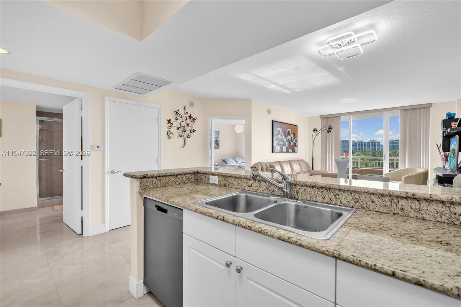 TURNBERRY ON THE GREEN CO - Residential