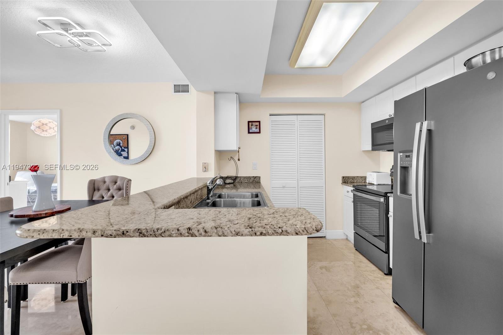 TURNBERRY ON THE GREEN CO - Residential