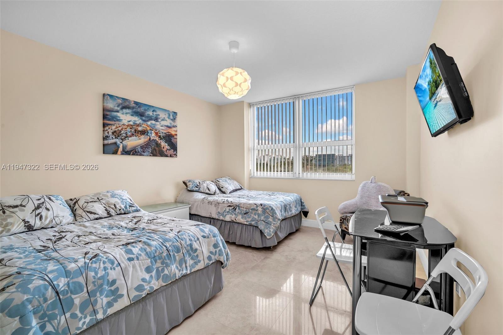 TURNBERRY ON THE GREEN CO - Residential