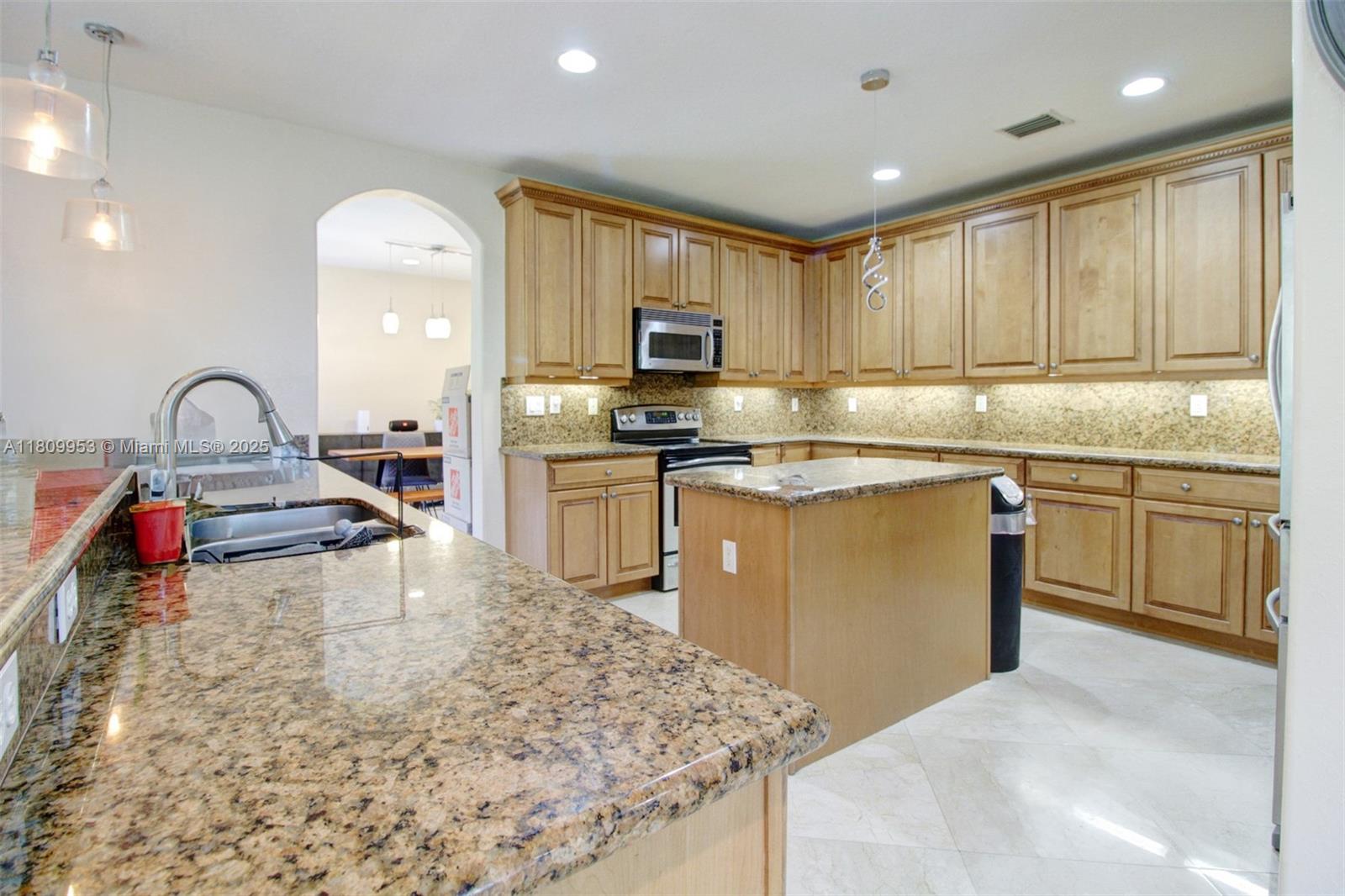 CUTLER CAY - Residential