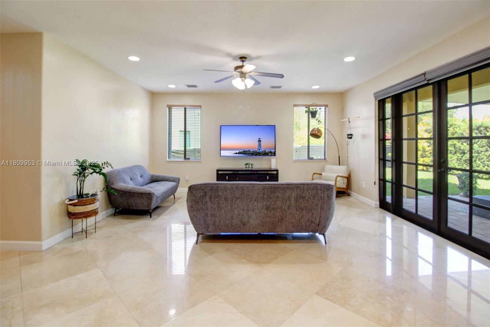 CUTLER CAY - Residential