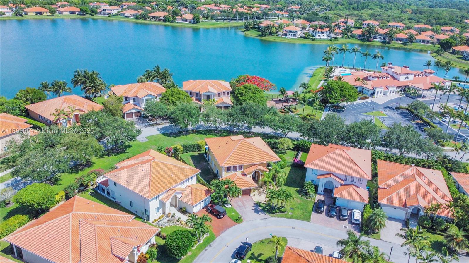CUTLER CAY - Residential