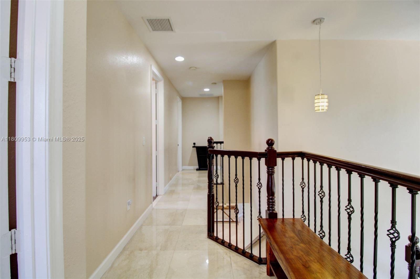 CUTLER CAY - Residential
