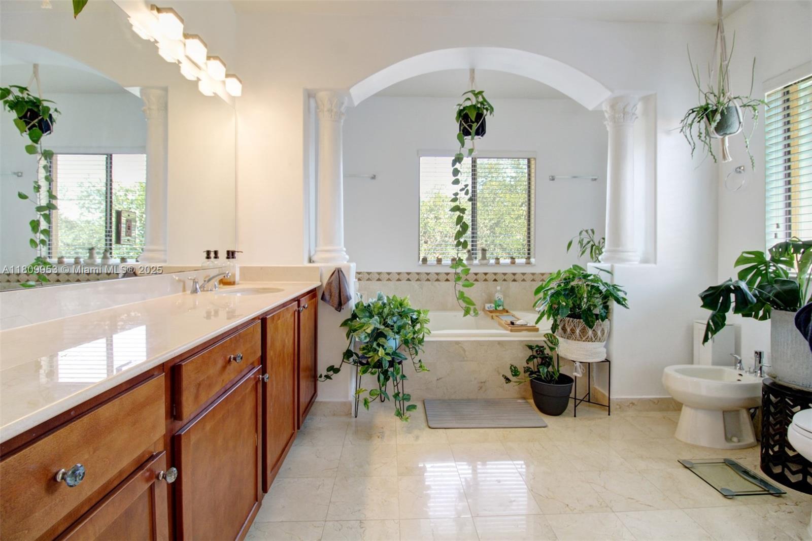 CUTLER CAY - Residential