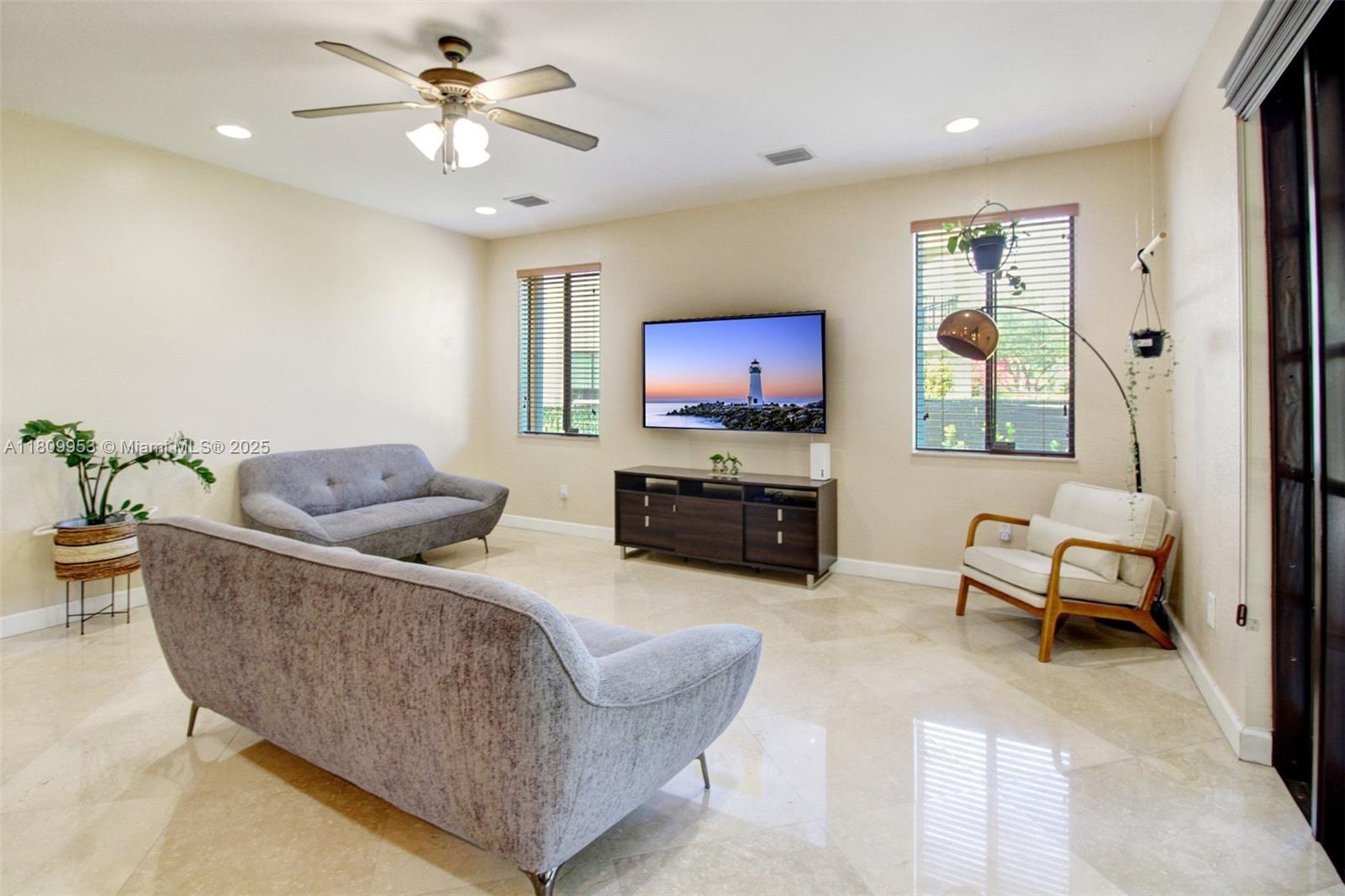 CUTLER CAY - Residential