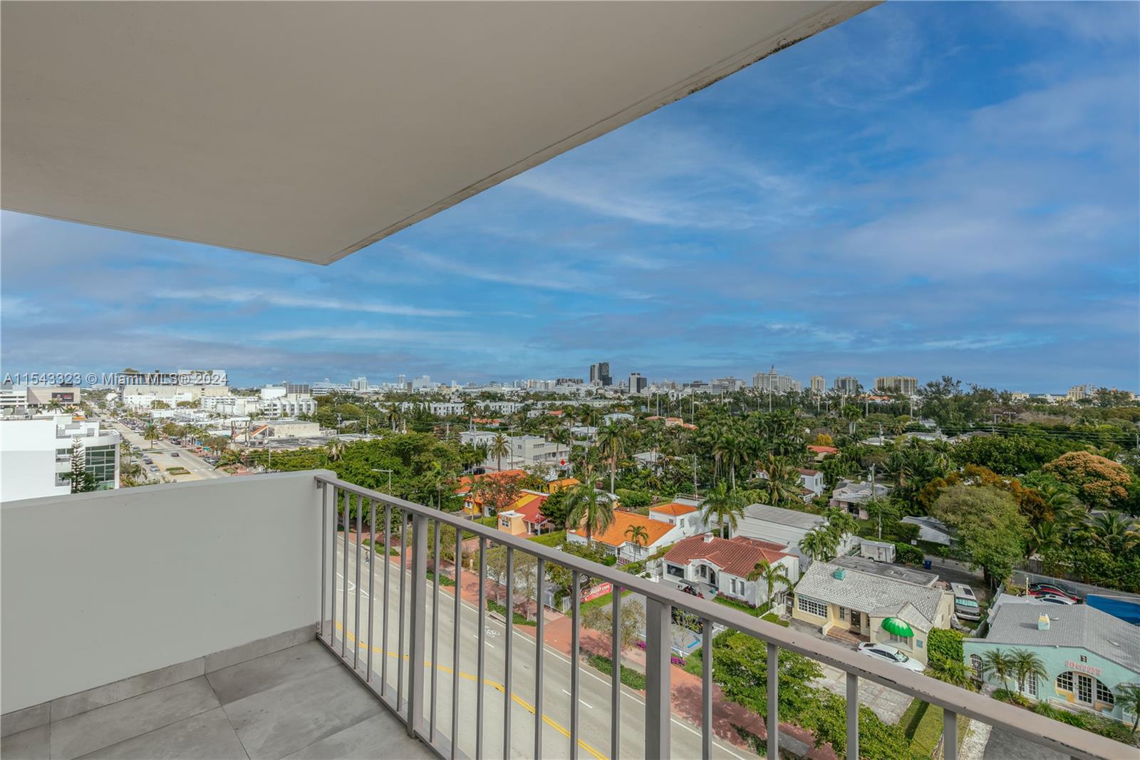 Property for Sale at 1300 Alton Rd 9A, Miami Beach, Miami-Dade County, Florida - Bedrooms: 2 
Bathrooms: 2  - $429,000