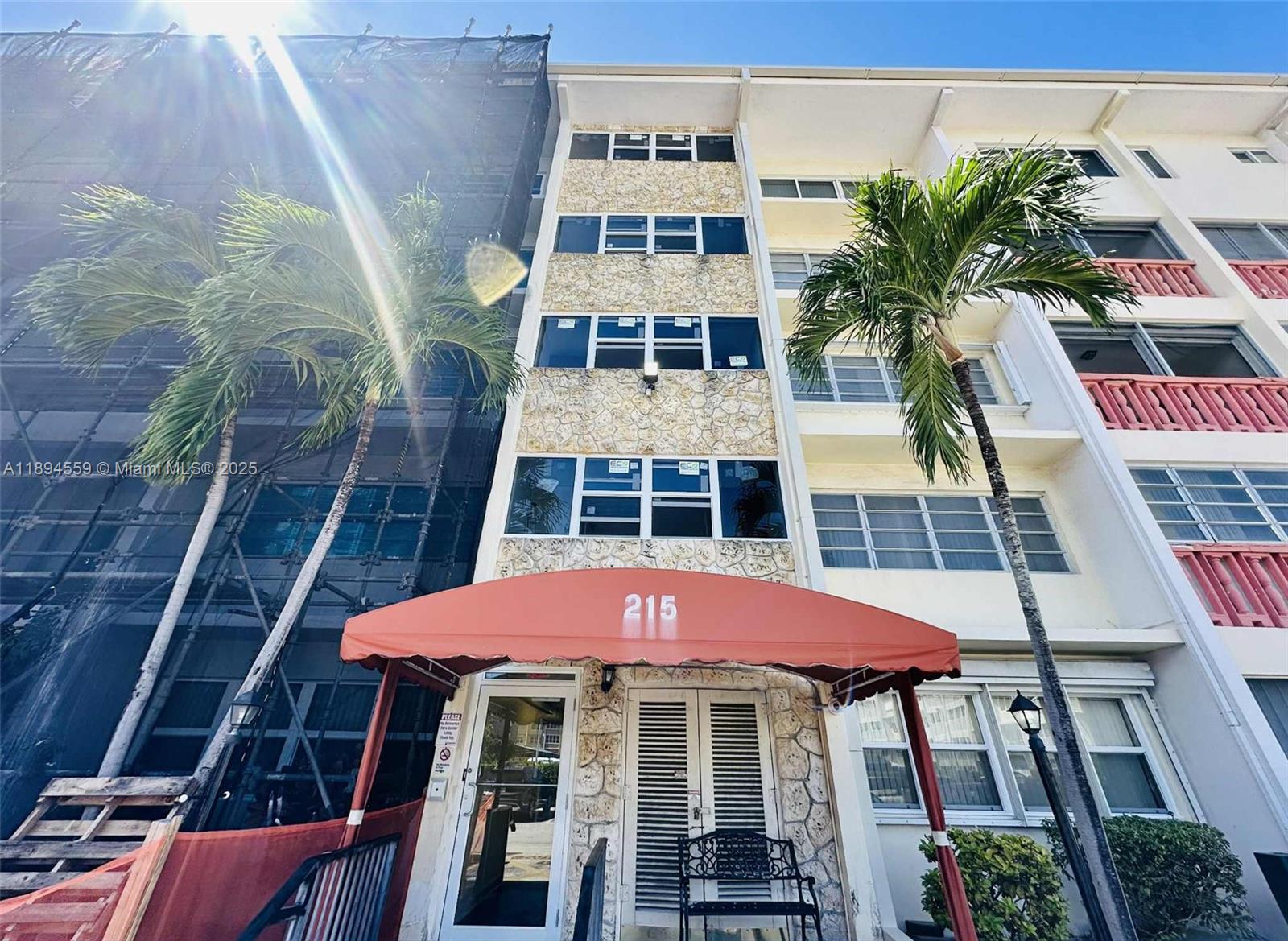 FIRST GULFSTREAM GARDEN - Residential Lease