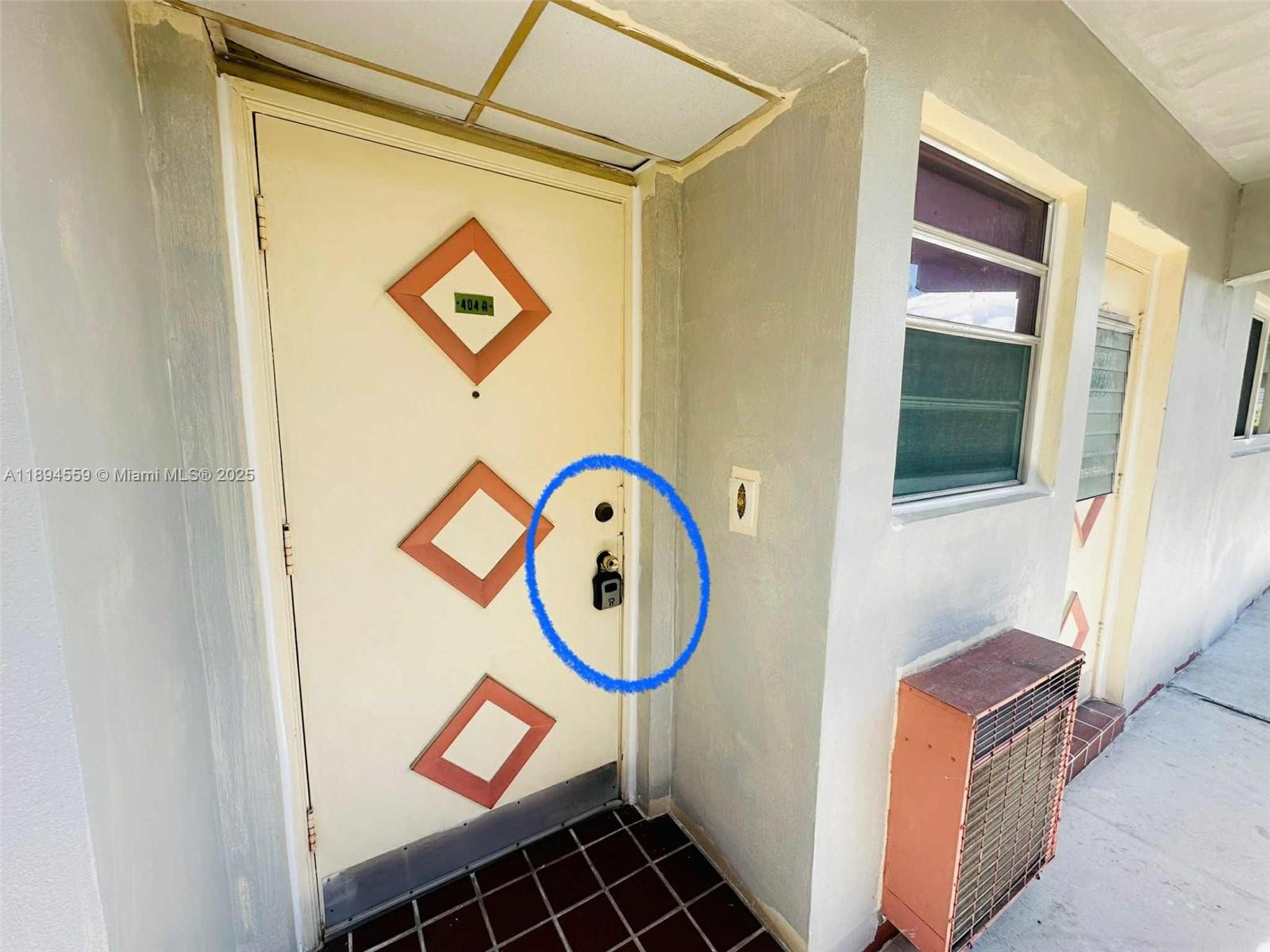 FIRST GULFSTREAM GARDEN - Residential Lease