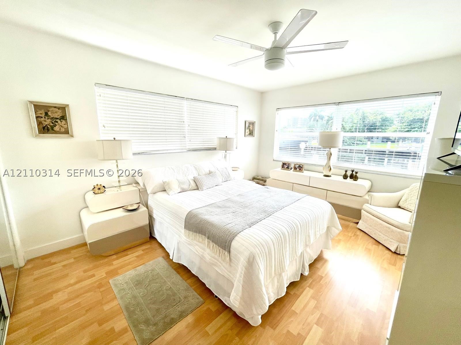 465 Paradise Isle Blvd 101