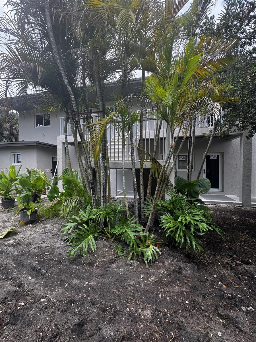 HIBISCUS GARDENS AMENDED - Residential Lease