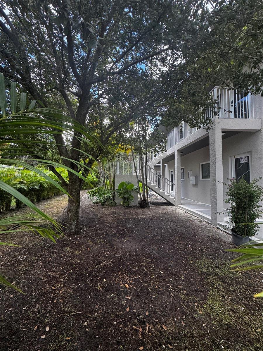 HIBISCUS GARDENS AMENDED - Residential Lease