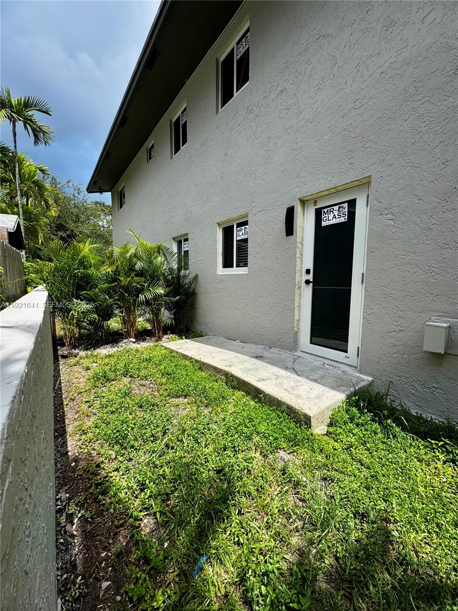 HIBISCUS GARDENS AMENDED - Residential Lease