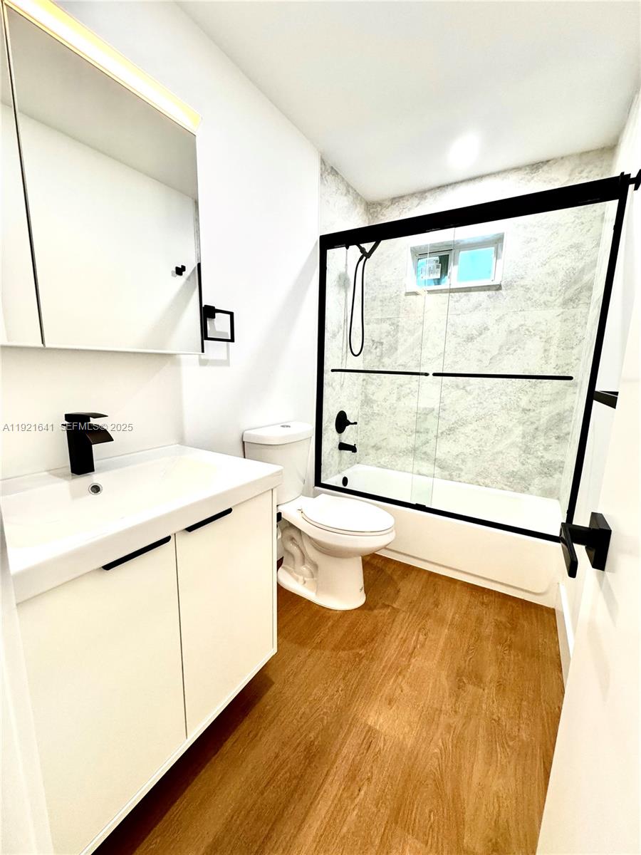 HIBISCUS GARDENS AMENDED - Residential Lease