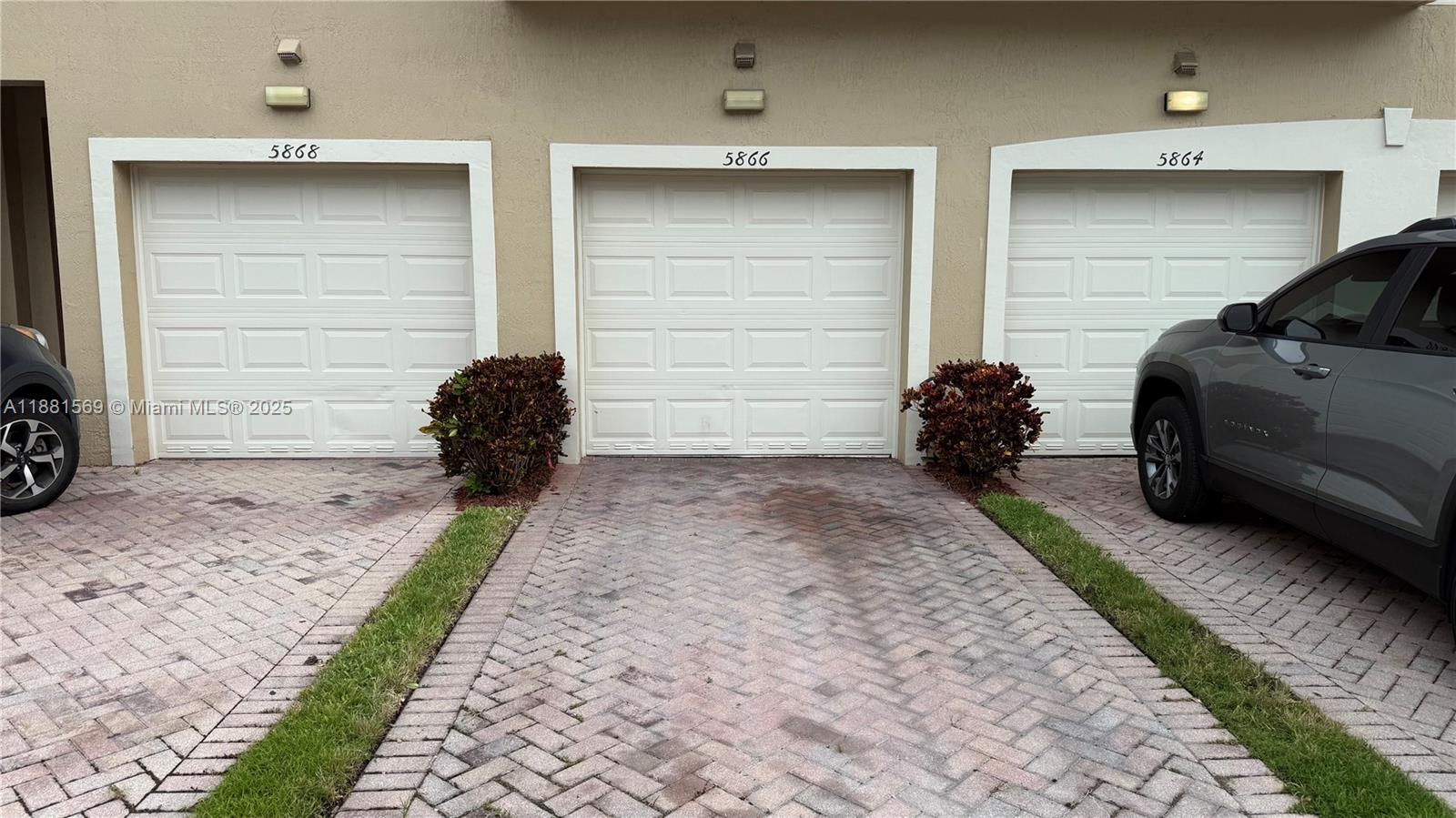 HAMPTON HILLS CONDO - Residential Lease