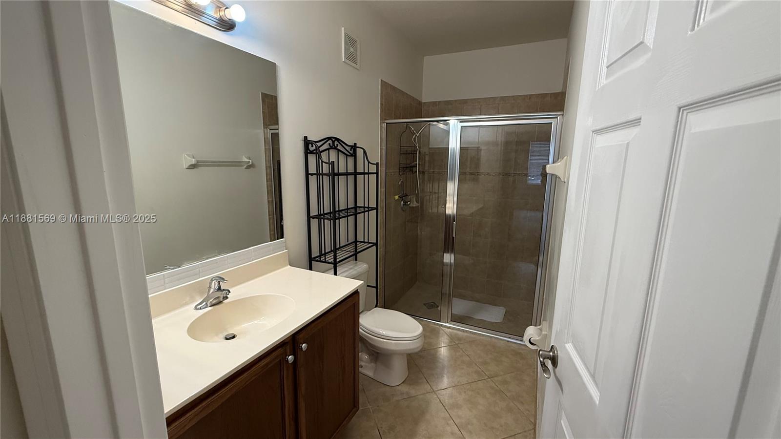 HAMPTON HILLS CONDO - Residential Lease