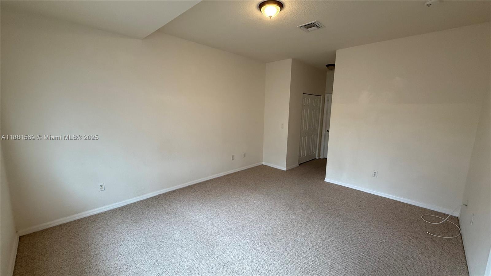 HAMPTON HILLS CONDO - Residential Lease