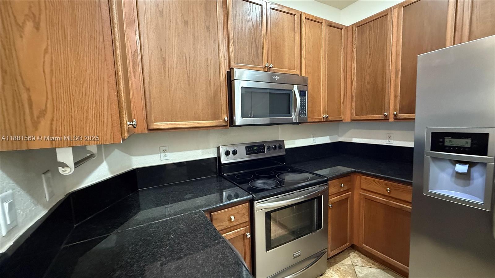 HAMPTON HILLS CONDO - Residential Lease