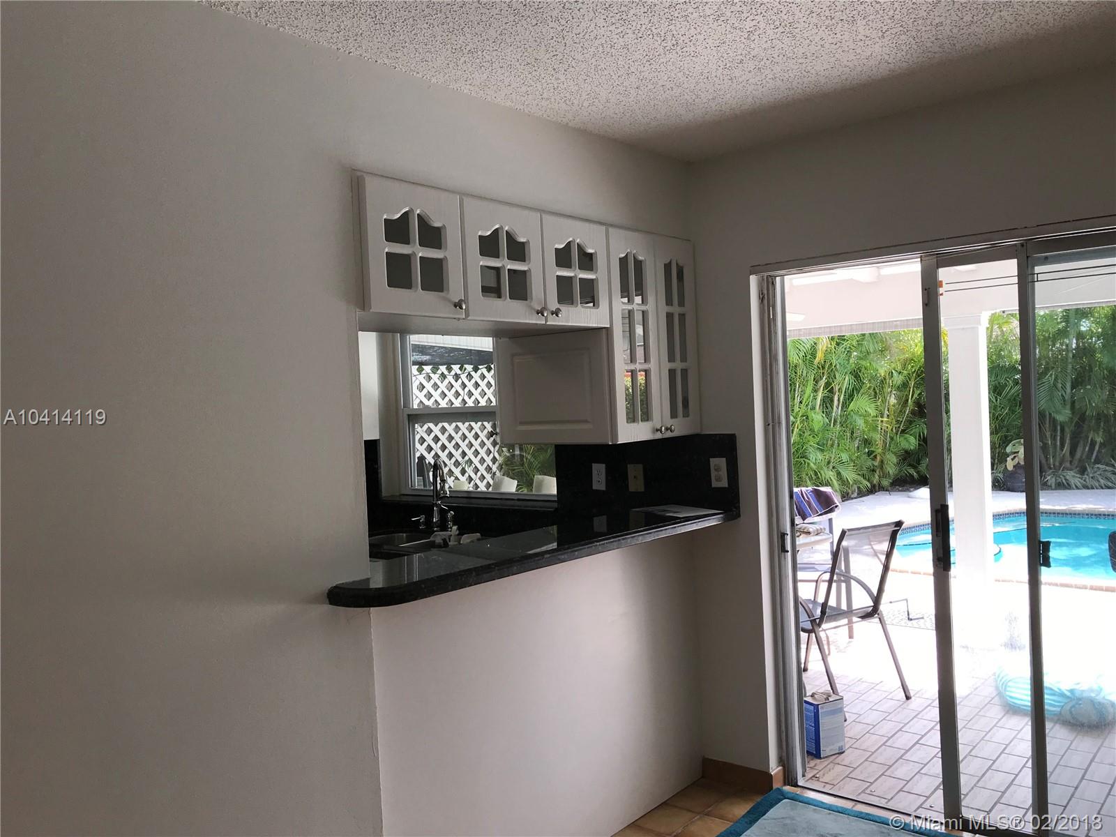 CASA GRANDE CONDO 17/1 - Residential