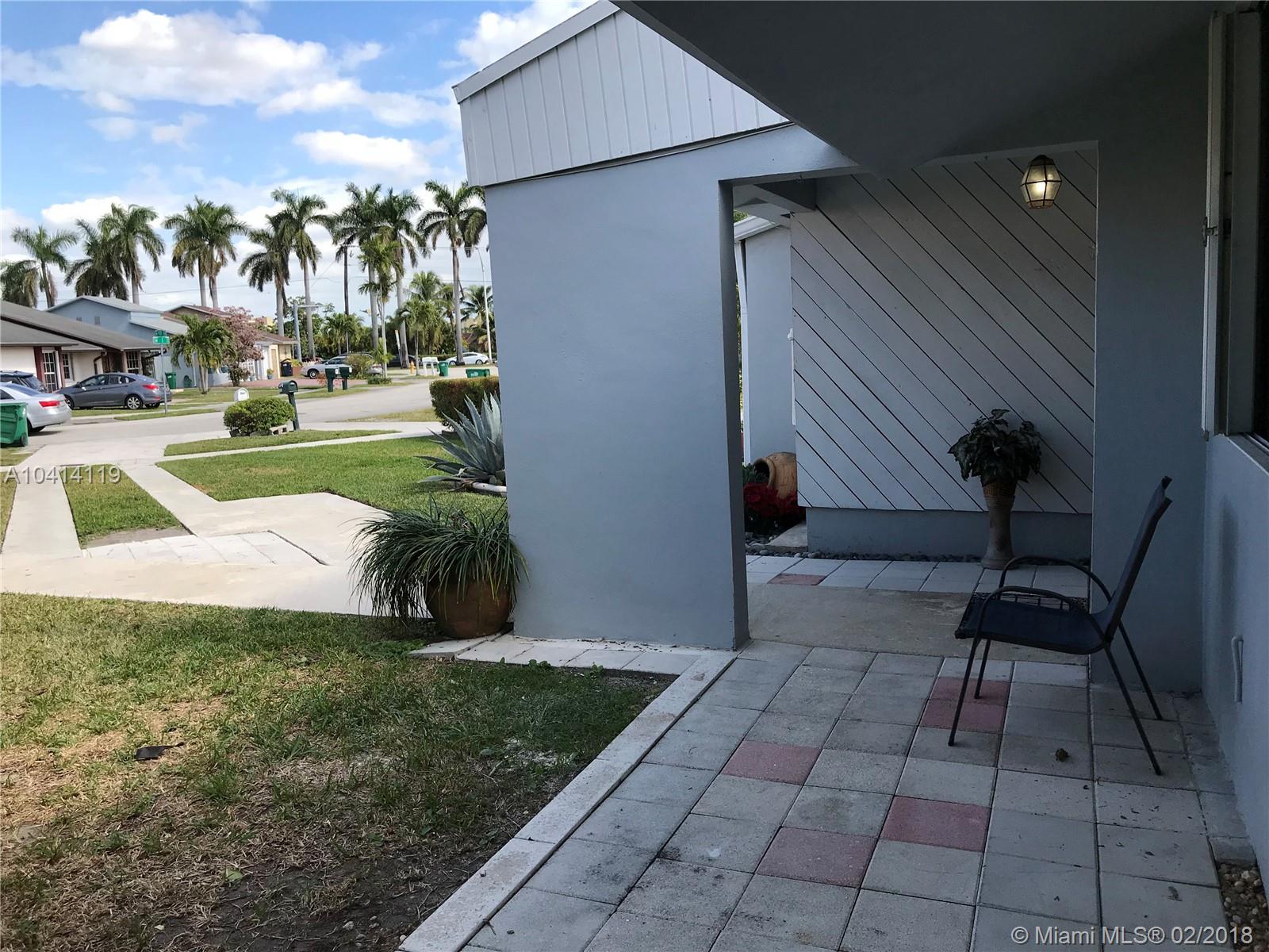 CASA GRANDE CONDO 17/1 - Residential