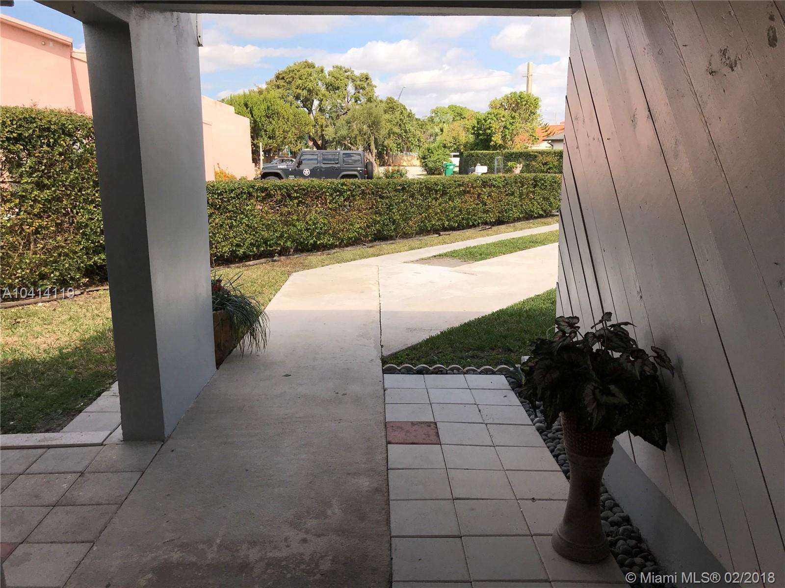 CASA GRANDE CONDO 17/1 - Residential