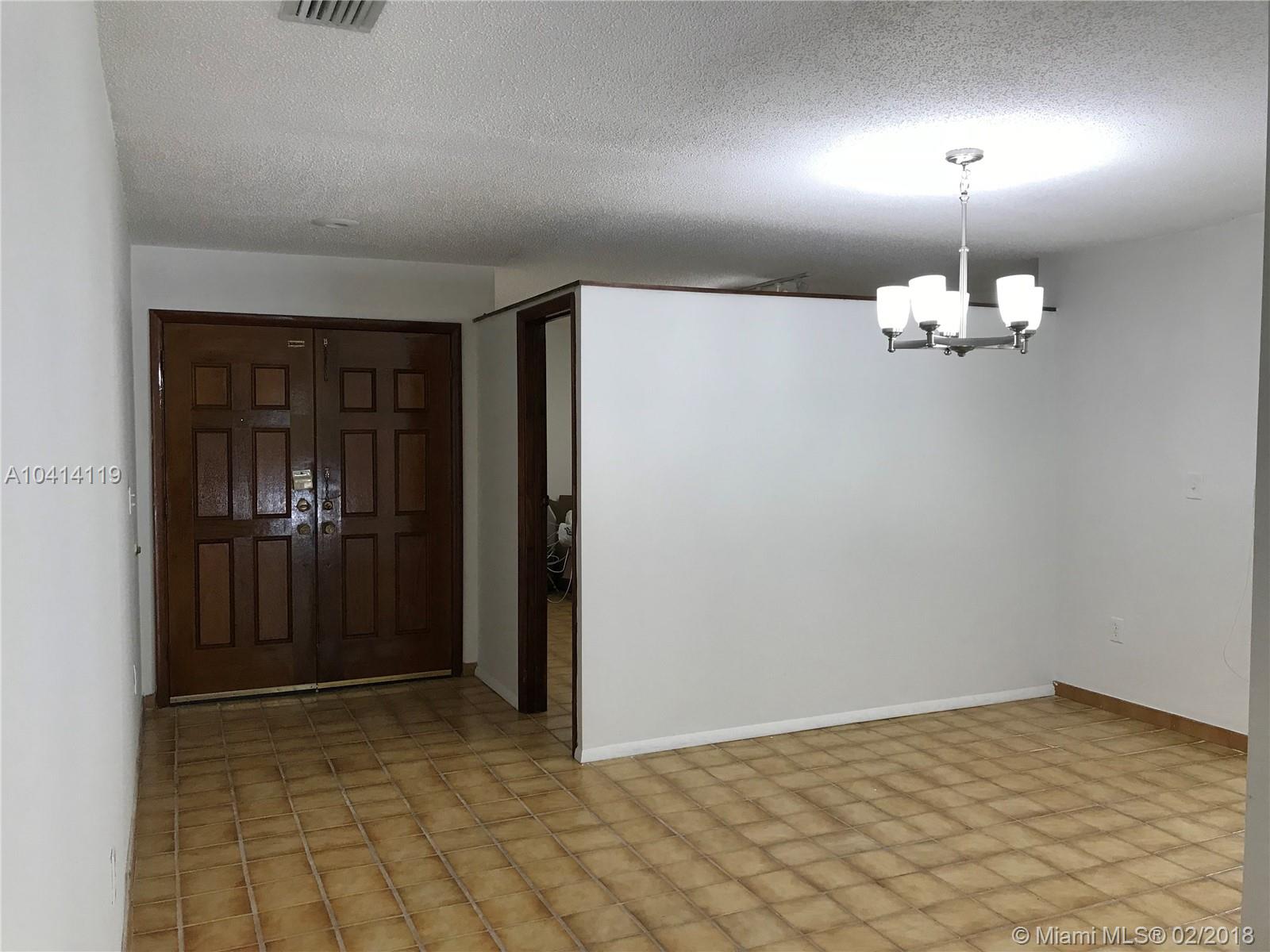CASA GRANDE CONDO 17/1 - Residential