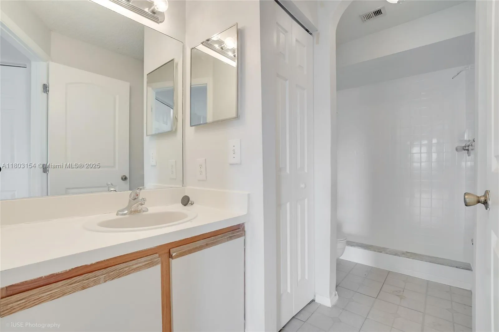 Sunrise, Florida 33322, United States, 2 Bedrooms Bedrooms, ,2 BathroomsBathrooms,Residential,Active,129671