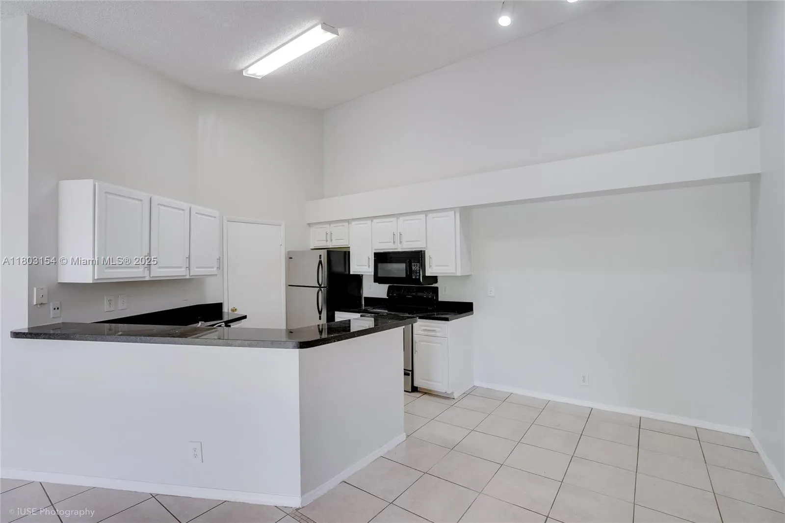 Sunrise, Florida 33322, United States, 2 Bedrooms Bedrooms, ,2 BathroomsBathrooms,Residential,Active,129671