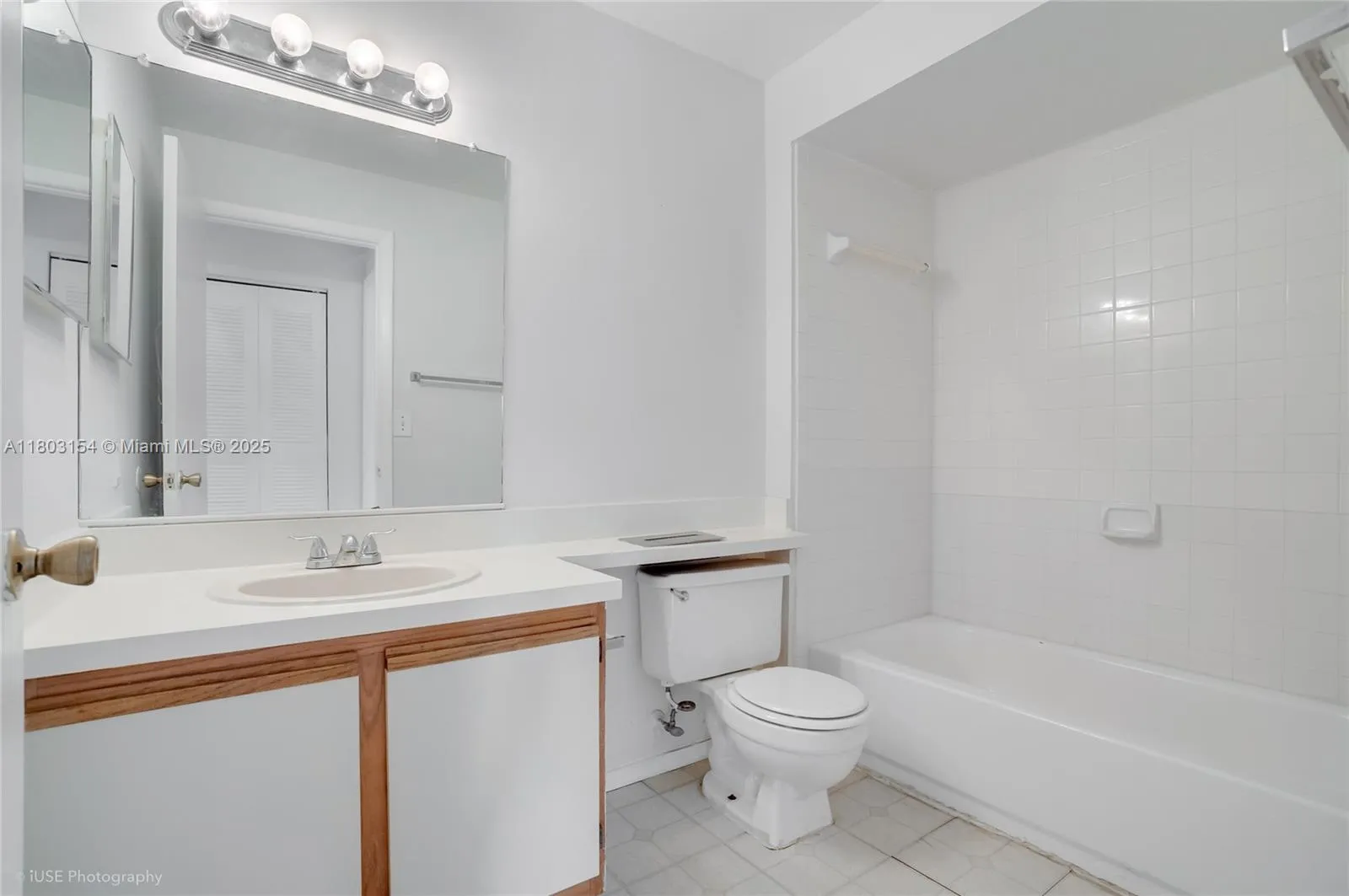 Sunrise, Florida 33322, United States, 2 Bedrooms Bedrooms, ,2 BathroomsBathrooms,Residential,Active,129671