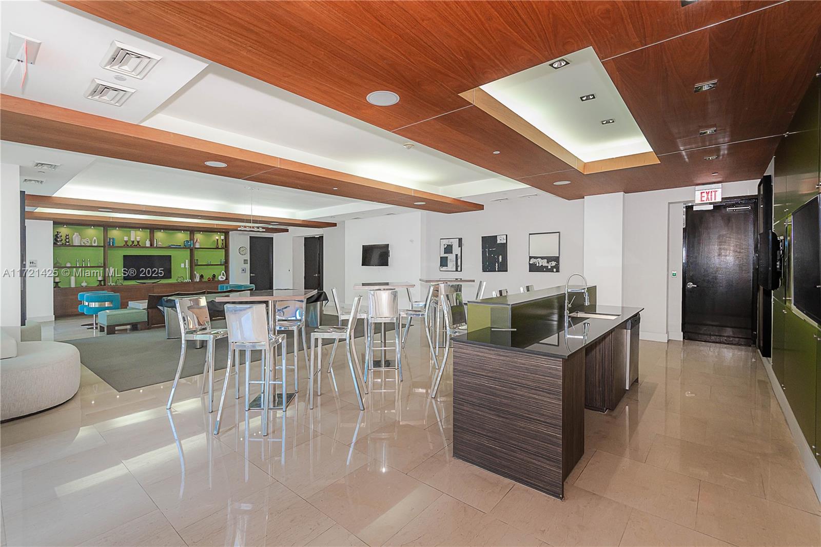 500 BRICKELL WEST CONDO - Residential