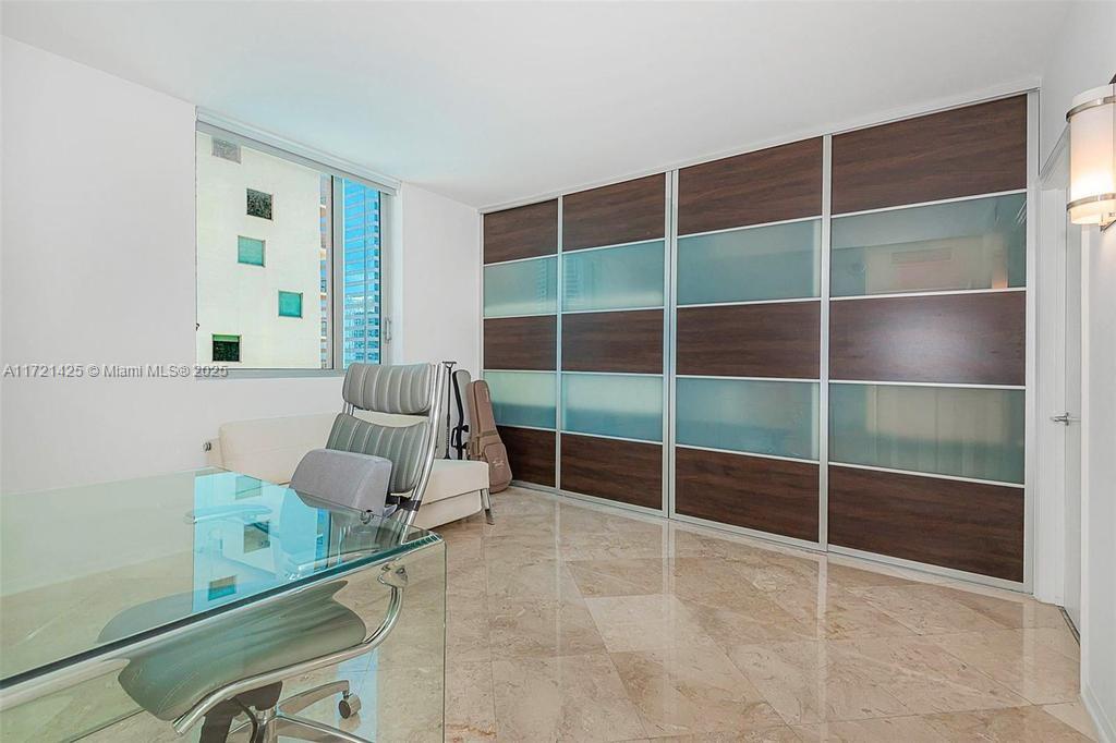 500 BRICKELL WEST CONDO - Residential