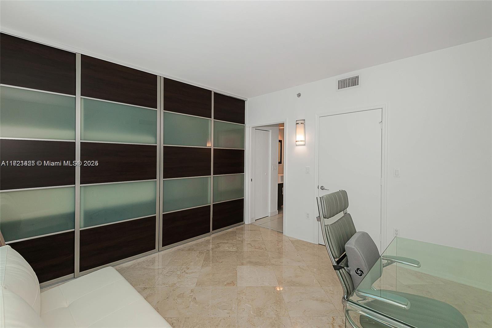 500 BRICKELL WEST CONDO - Residential